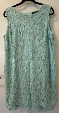 Ralph Lauren Plus Size Cocktail Dress Elegant Garden Party Slimming Flattering